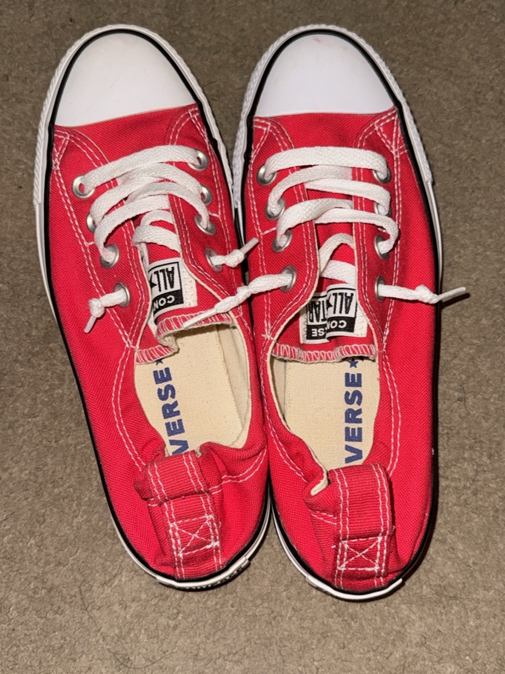 Converse Low Top Sneakers in Red and White